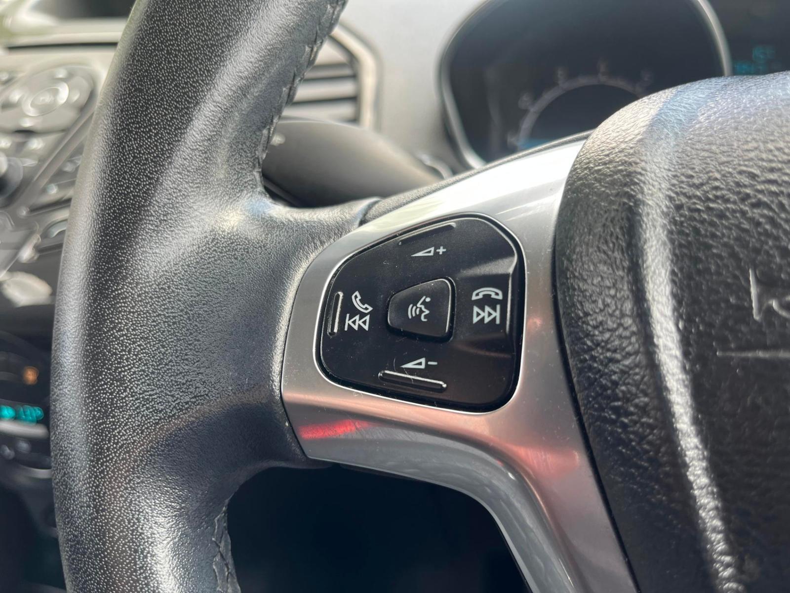 FORD ECOSPORT 1.0 EcoBoost Titanium 5dr HALF LEATHER PARKING