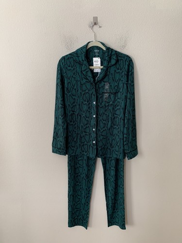 NWT! Alfani Sz XS Ultra Soft Printed Long-Sleeve 2pcs Pajama Set Green Snake - Picture 5 of 7