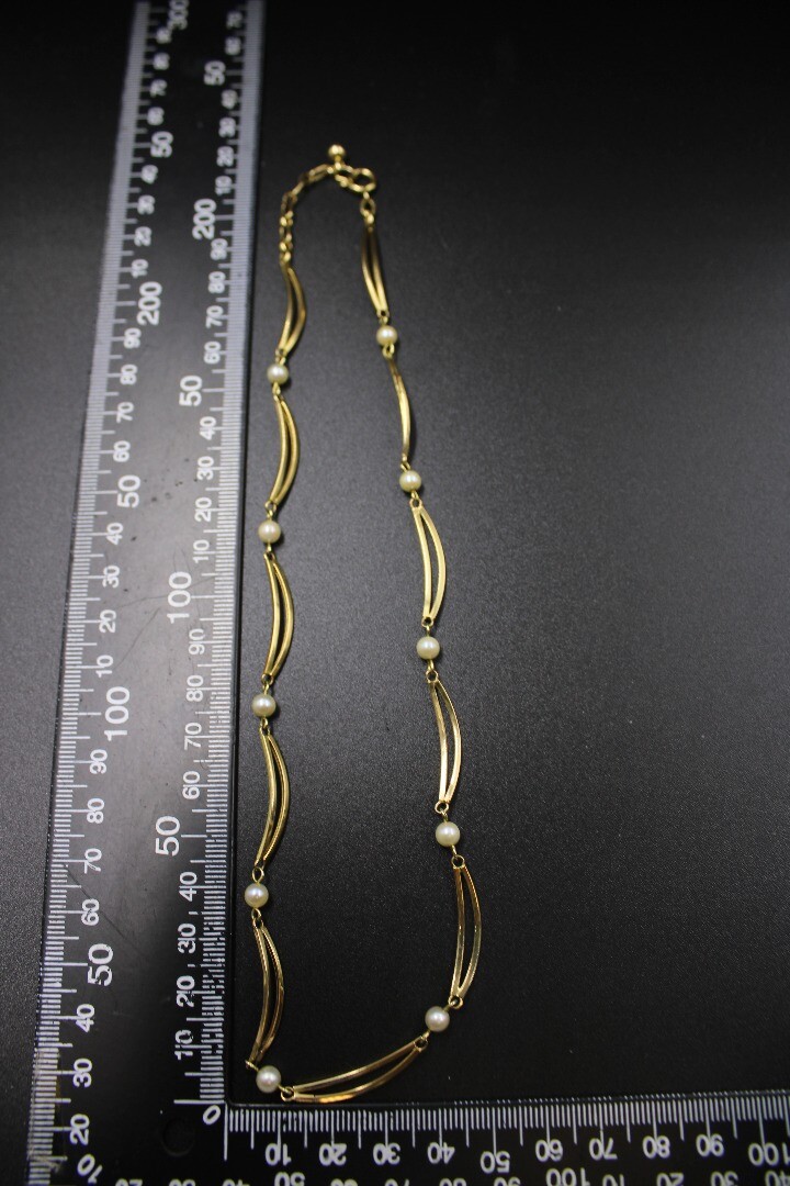 .333 8ct GOLD CULTURED PEARL & Curved Bar Links Necklace, 8.3g *REPAIRS