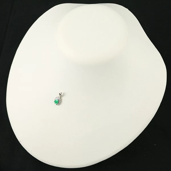 Pingente clássico esmeralda 0,51 ct diamante 0,26 ct em forma de pera 900 platina - Imagem 4 de 4