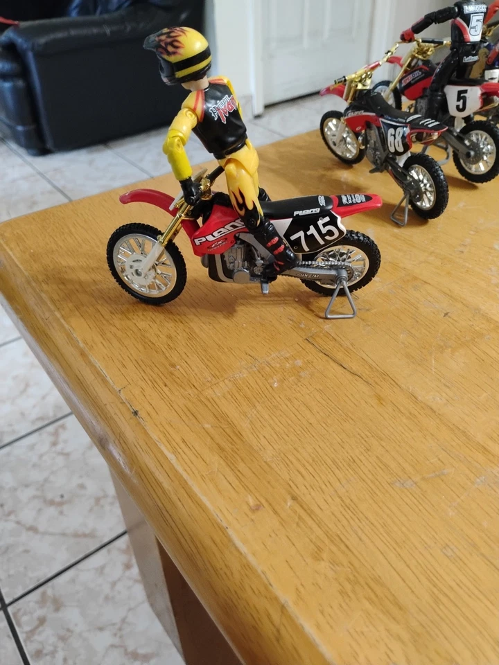 Road Champs Mxs Lot Honda - Image 3 of 4