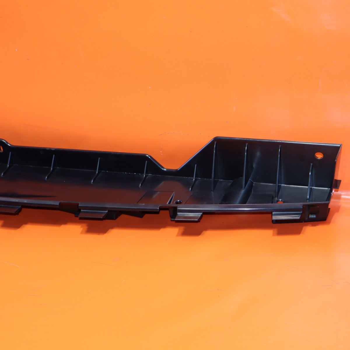 ROLLS ROYCE CULLINAN REAR BUMPER VALANCE INNER BRACKET 2020 2021 2022 659978 10
