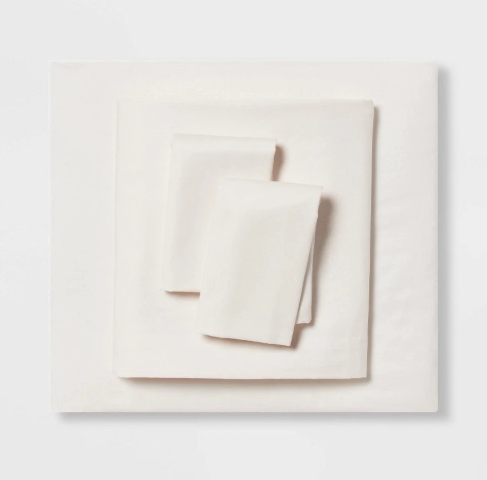 Room Essentials Twin/twin XL Easy Care Sateen Sheet Set - Image 2 of 4