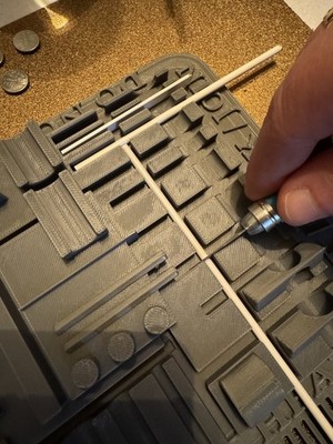 Große Modellbauer Markier- & Schneidvorrichtung für Kratzbau (ca. 20 cm)