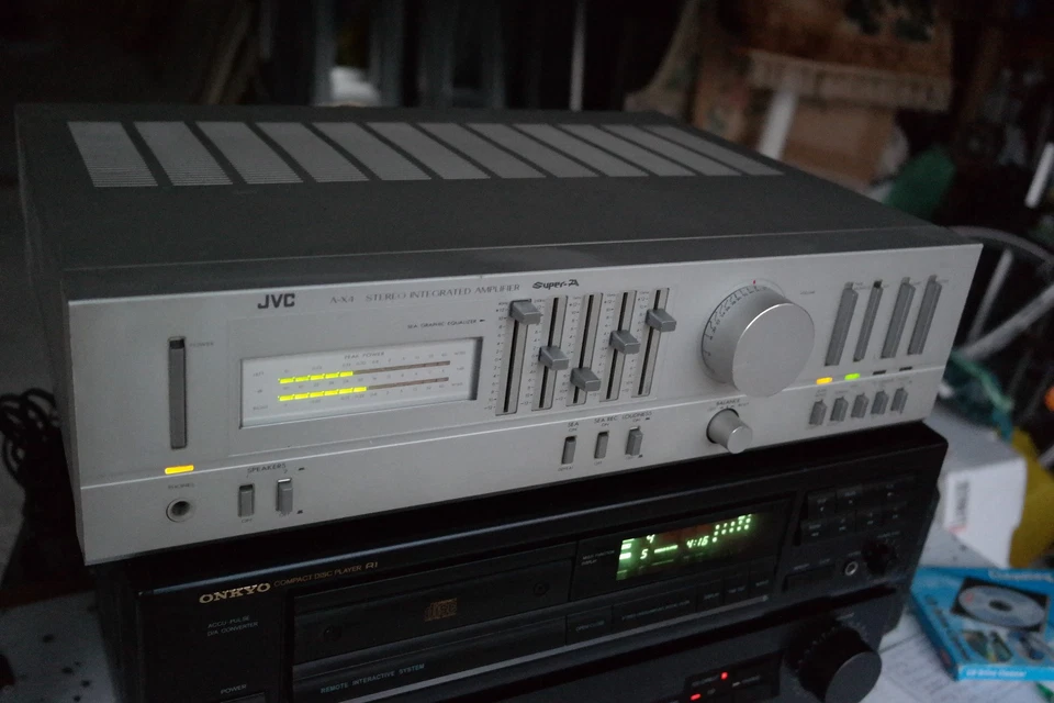 JVC A-X4 Verstärker - Bild 2 von 3