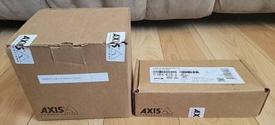 Axis P3268-LV Security Camera P/N 02331-001-01 W/ Dome Cover Charger NEW READ-