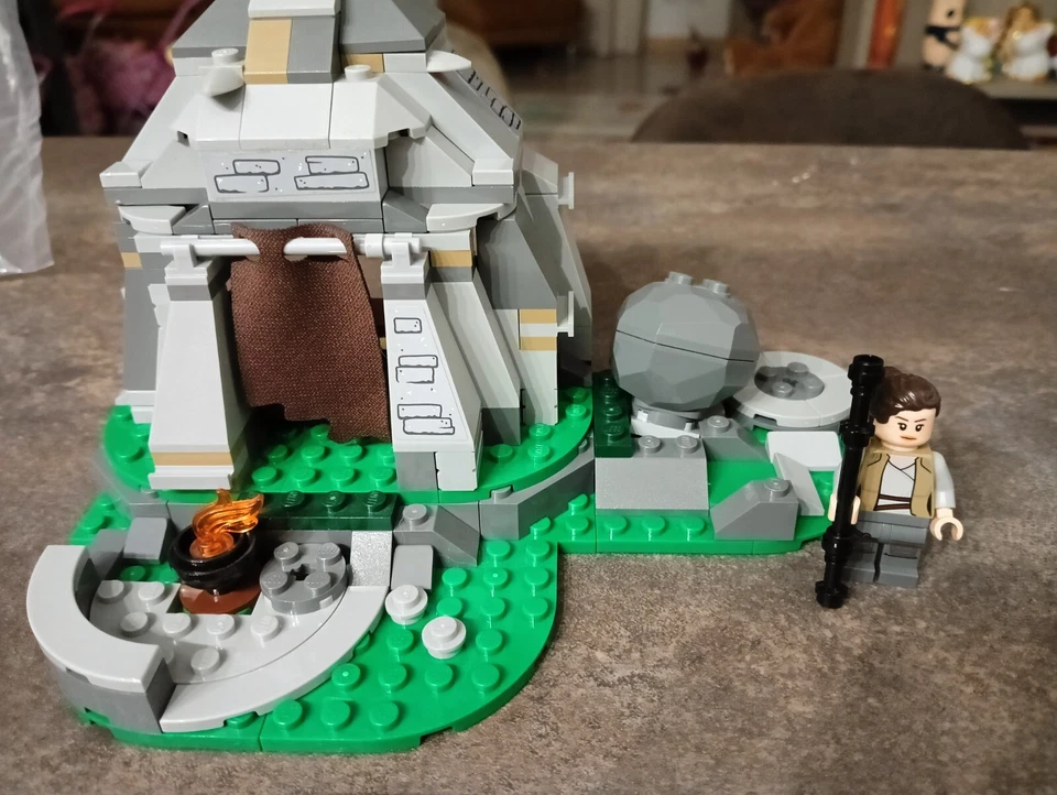 LEGO Star Wars 75200 Ahch-To Island Training, foto 3 di 5