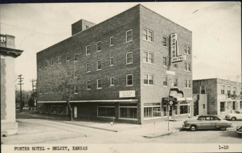 1956 PORTER HOTEL BELOIT KANSAS MITCHELL COUNTY POSTCARD PONTIAC COFFEE SHOP KS
