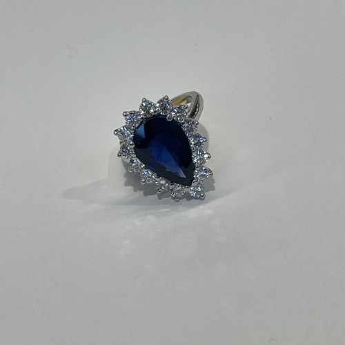 18k Saphire And Diamond Ring.5.62 Carats sapphire. 1.80 TDW. 18k - Picture 10 of 12