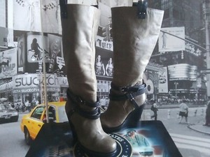 jessica simpson platform boots