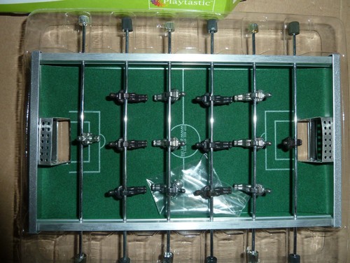 "Neu und unbespielt" Mini-Tischfußball-Spiel - Bild 3 von 5