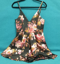 New/Tagged Ladies Size Large One Piece Romper Dress Windsor Black Luster Floral