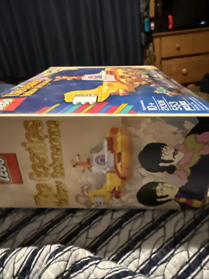 LEGO Ideas: The Beatles Yellow Submarine (21306) BOX ONLY ! - Image 4 of 4