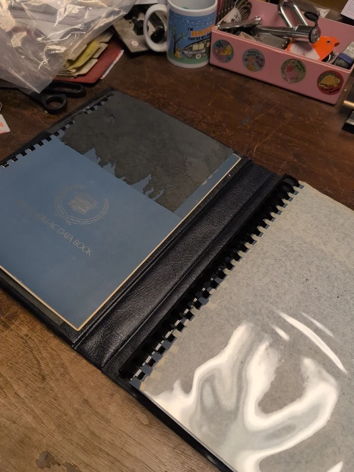 Cadillac Merchandising Guide 1979 concesionario sala de exposición álbum libro de tapicería Foto 2 de 4