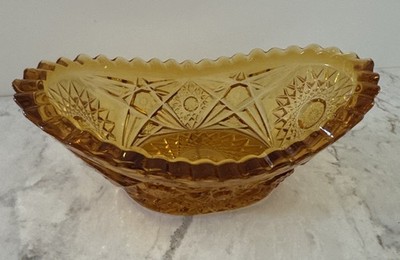 L. E. Smith Hobstar Amber Oval Glass With Scalloped Sawtooth Edge... Candy, Nuts