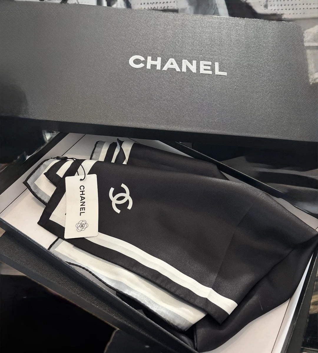 Preços baixos em Caixas de Presente CHANEL | eBay