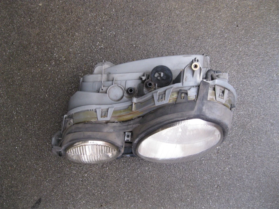 96-99 Mercedes-Benz W210 E Class OEM Left Driver Side Xenon Headlight Assembly - Imagem 3 de 4