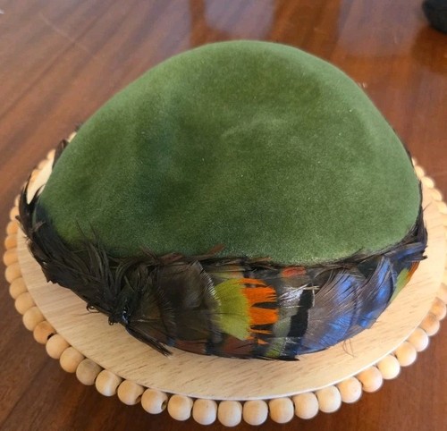 Womens Vintage Feather Hat Bloomingdales Green, Colorful Feathers