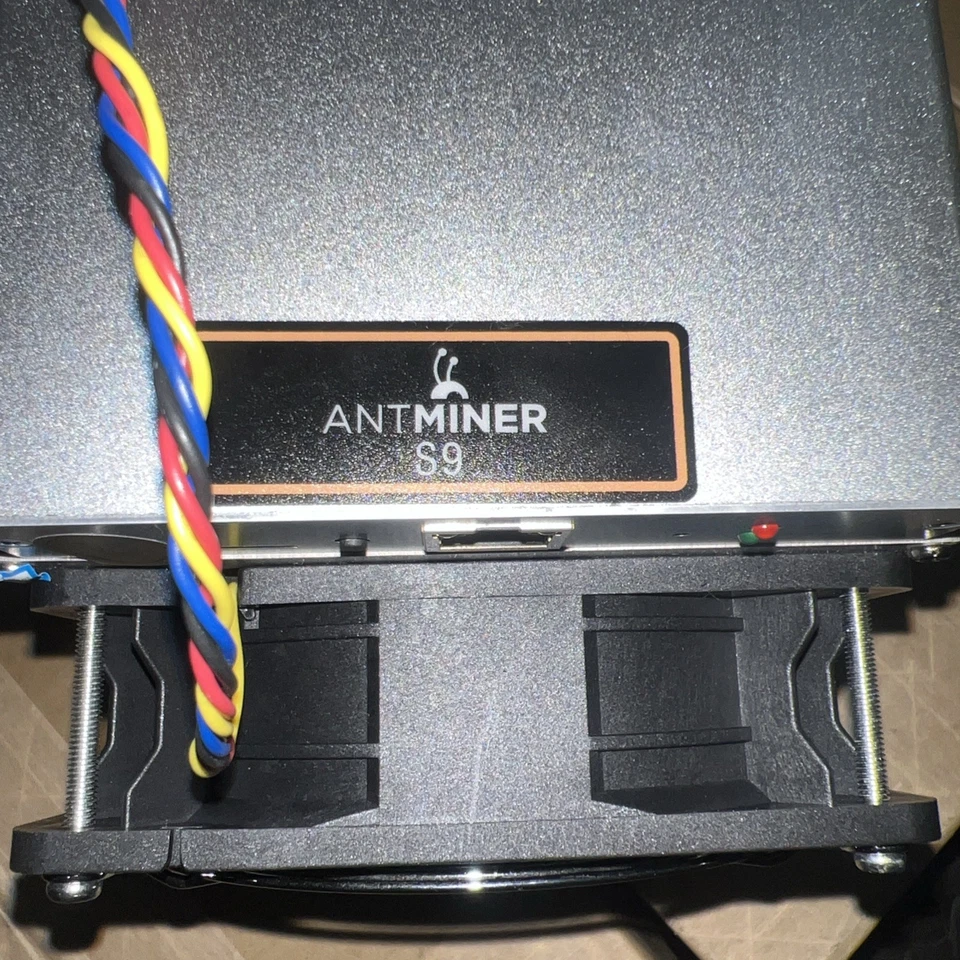 Bitmain Antminer S9 13.5T Asic Miner BTC BCC S9_13.5T *NEW Open BOX” - Image 2 of 4