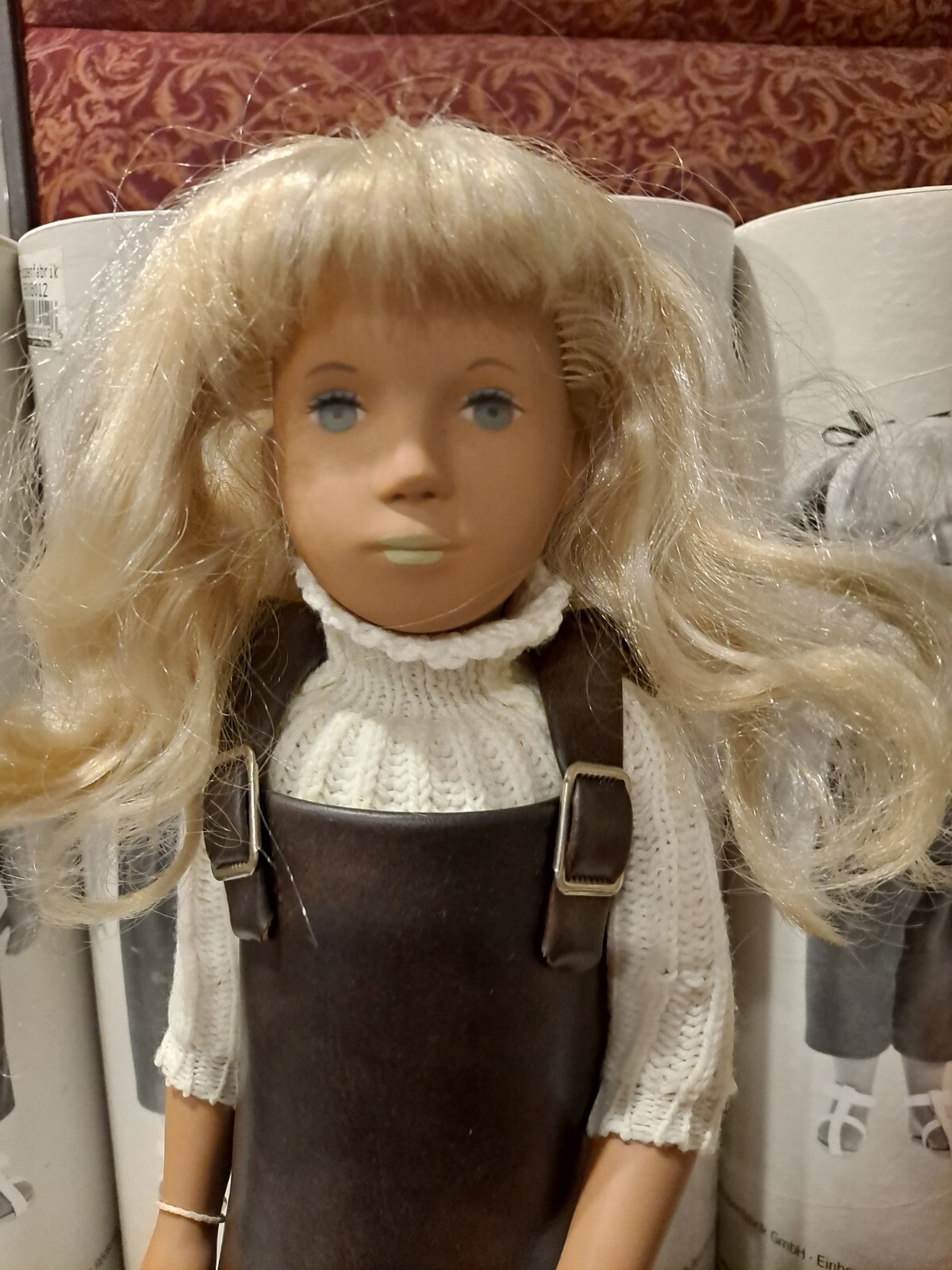 英国の代表的な人形、サーシャ人形／Sasha Doll。タグ付