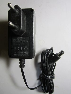 Original EU 2 Pin OEM Netzteil Modell ADS0181-B220082 22V 0,82A DSL36782750