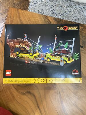 アニメ　展示グッズセット LEGO Jurassic World: T. rex Breakout Set 76956 New, Sealed Retired