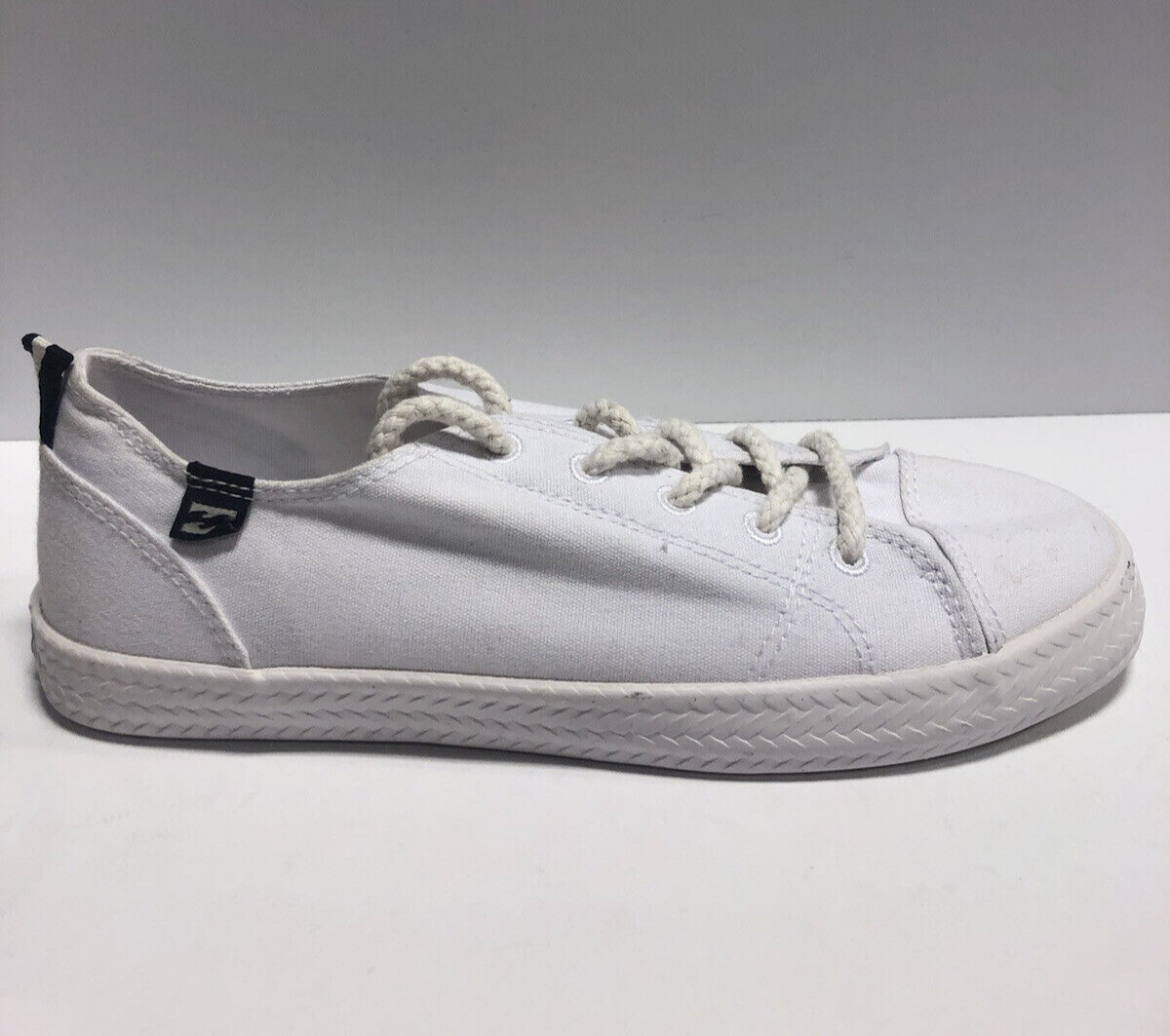Billabong Women’s Marina, White Lace-Up Sneakers, Size