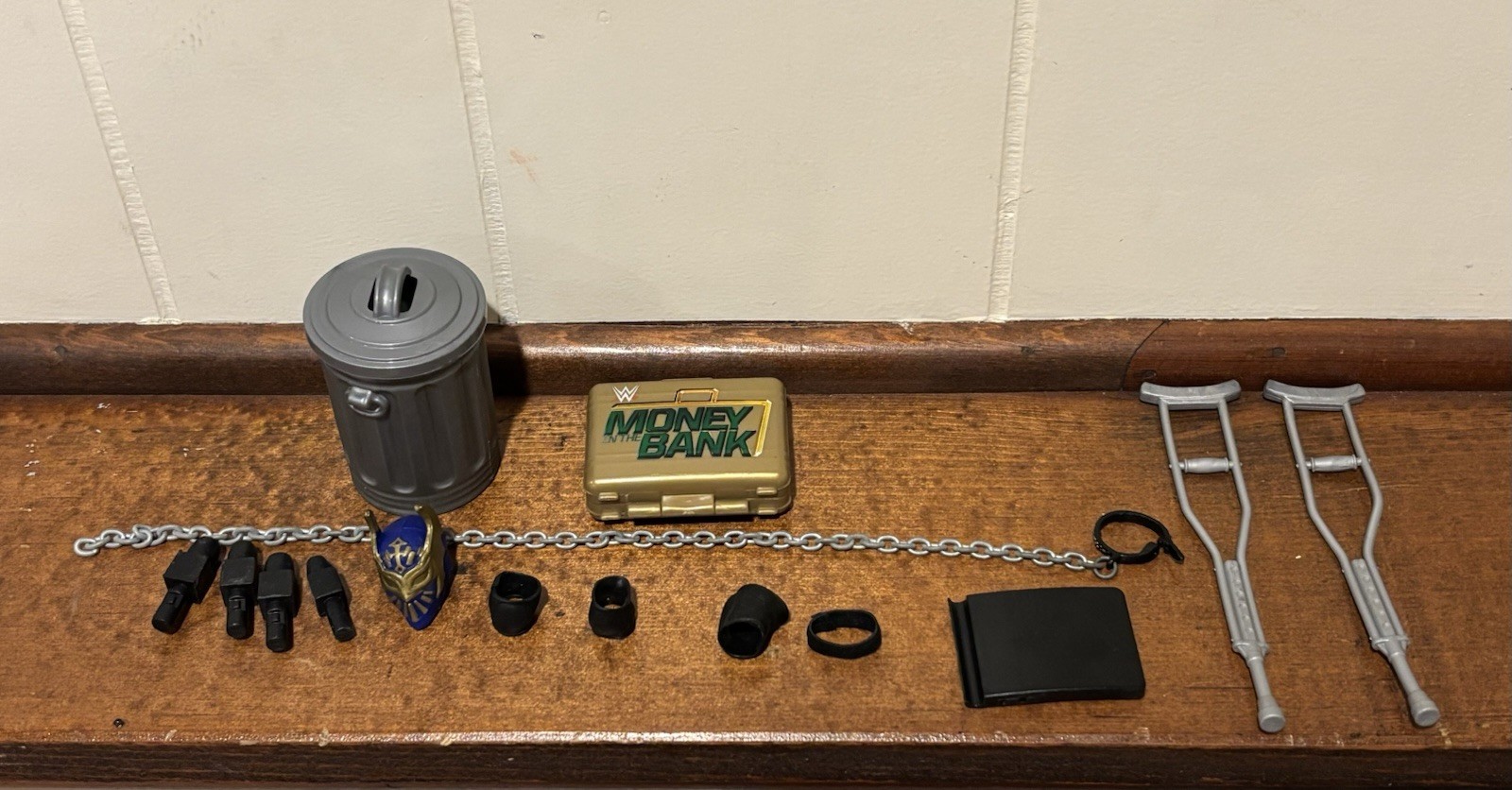 Accessories. Money In The Bank. 14 Total Pieces.