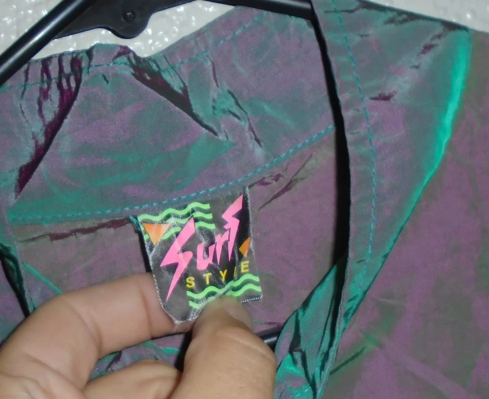 Vintage Surf Style Pullover Jacket Windbreaker Iridescent 90s Retro XL -XXL - Image 3 of 4