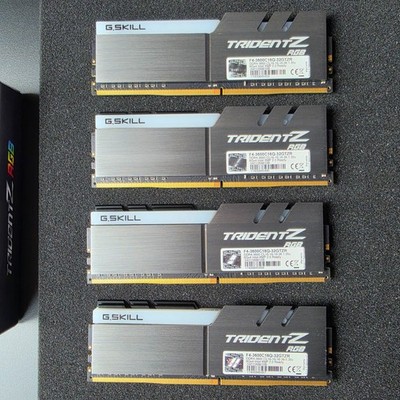 RAM Speicher G.Skill Trident Z RGB UDIMM 32GB Kit, DDR4-3600, CL16-16-16-36