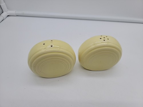 Vintage MCM Cantinaware Fiesta Yellow Salt & Pepper Shaker Set - Picture 3 of 11