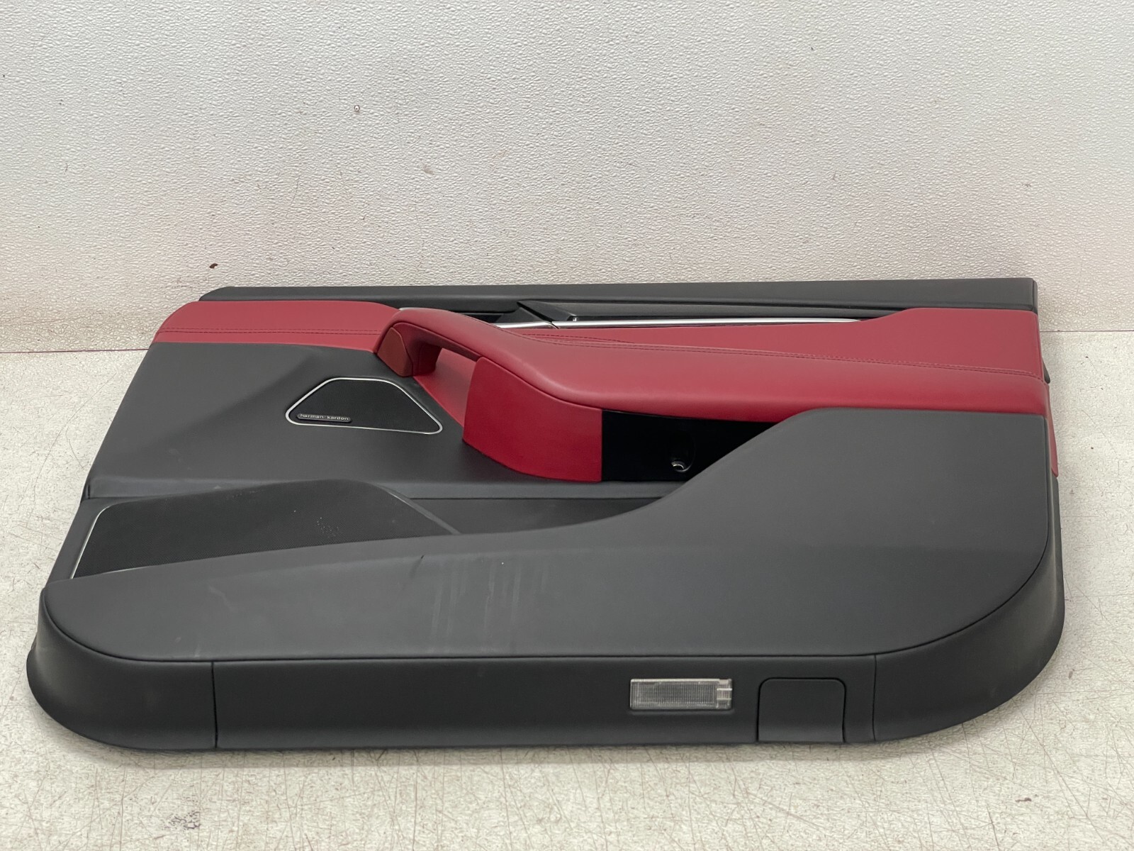 2017 2018 Maserati Levante Front Right Passenger Interior Door Panel 1442 OEM