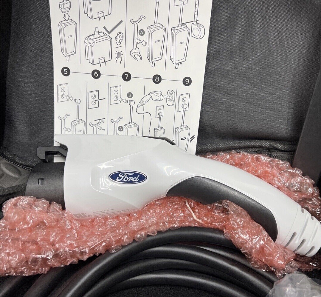 FORD F150 LIGHTNING MACHE CHARGER 32A EV CHARGING CABLE NEMA 515 14