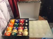 Vintage Amarinth Belgium Premier Complete 2.25  Billiard Balls Set