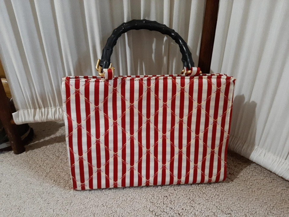 Queen Bee Michelle Ferguson handbag With Makeup Case Red Plaid Gold Bee - Image 3 of 4