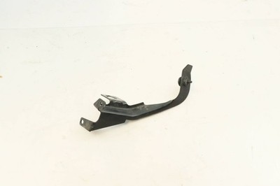 BMW E63 E64 Front Left Fender Mount Bracket 7060811