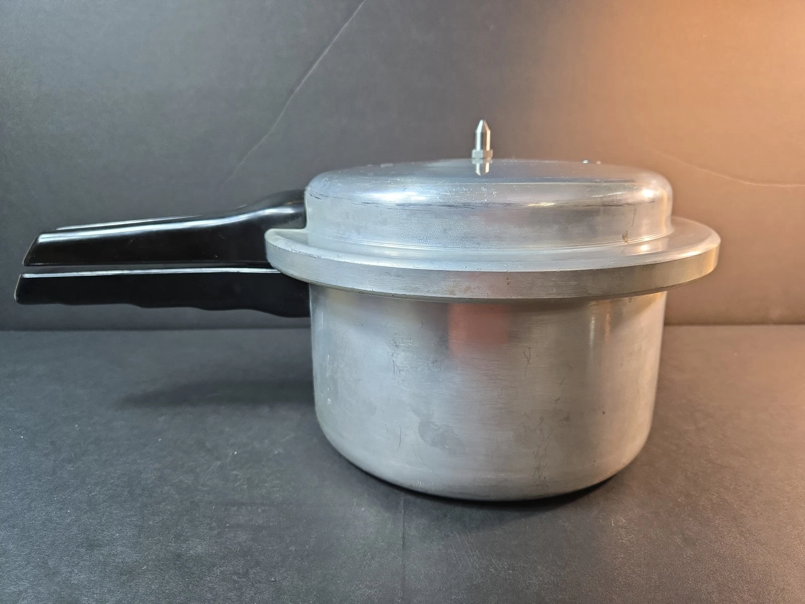 Vintage Mirro-Matic 4QT Aluminum Stovetop Pressure Cooker Pot with Lid & Handle