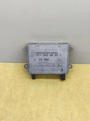 MERCEDES-BENZ CLS C219 Antennenverstärker  2118200885 3.00 Diesel 33127183