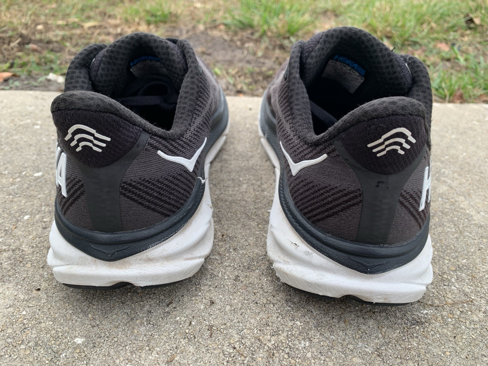 Size 9.5 B Hoka One One Clifton 9 Black White Running Shoes Women's 1127896BWHT thumbnail 8