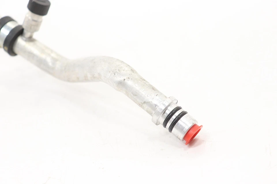 Toyota Tacoma 2016-2023 2,7 L aire acondicionado manguera de succión tubería OEM Foto 4 de 4