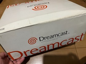 SEGA DreamCast Console (HKT-3000) & Controller with 2 games and BOX 0128