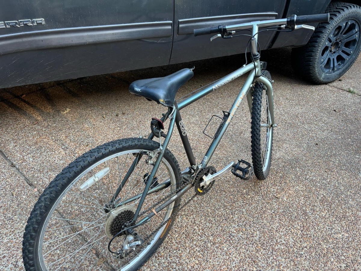 Trek 820 Mountain Bike - 18” Frame - 26” Wheels | eBay