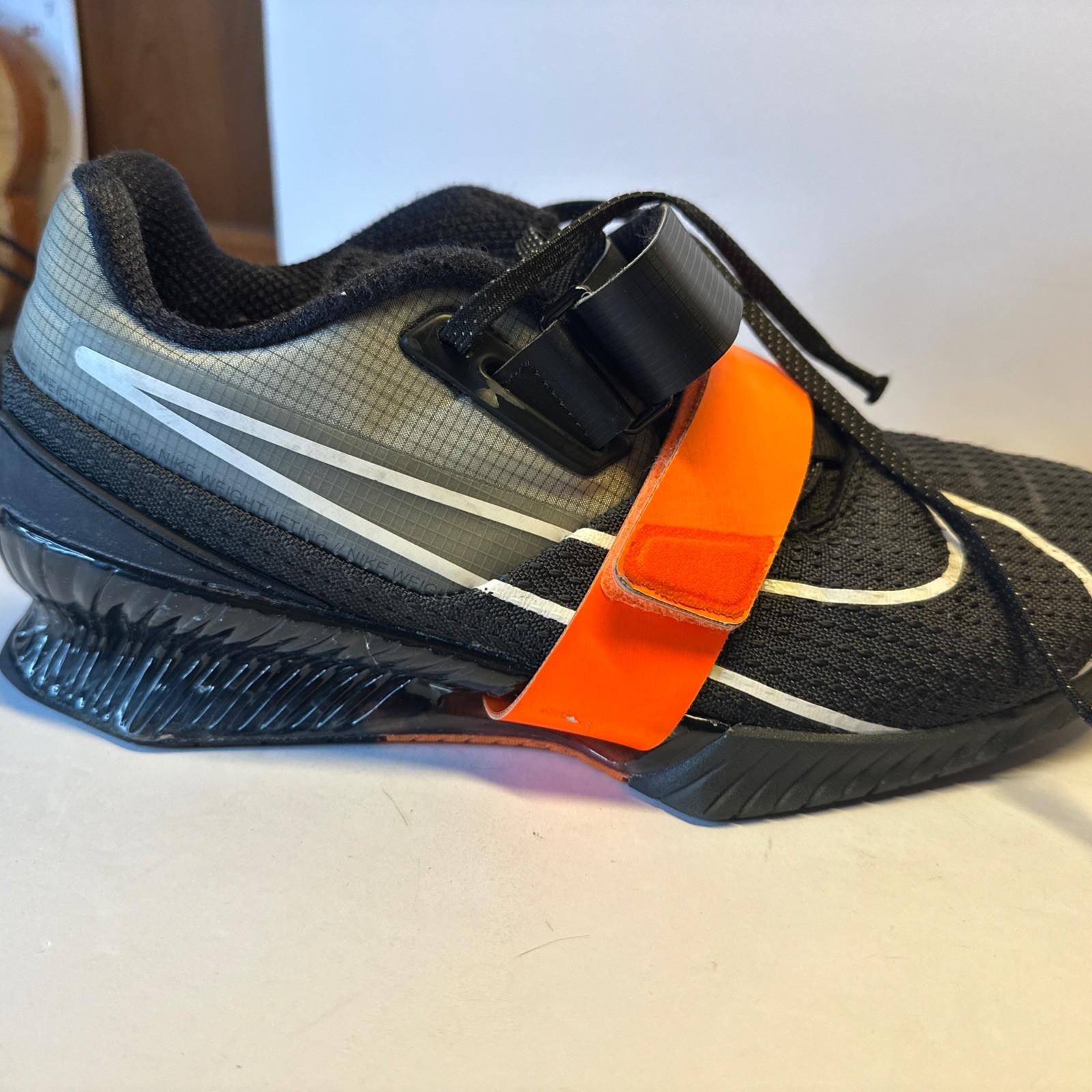 Nike Romeleos 4  Size 7.5 Men’s Weightlifting Sneakers Black Orange Training image 10