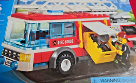 ▰▰RETIRED 2013 ▰▰LEGO City Fire Truck ▰▰ 60002 NEW Factory Sealed Collectible