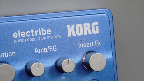 Korg Electribe 2 Blue Music Production Station Synthesiser & Sequencer w/ Box - Picture 7 of 14