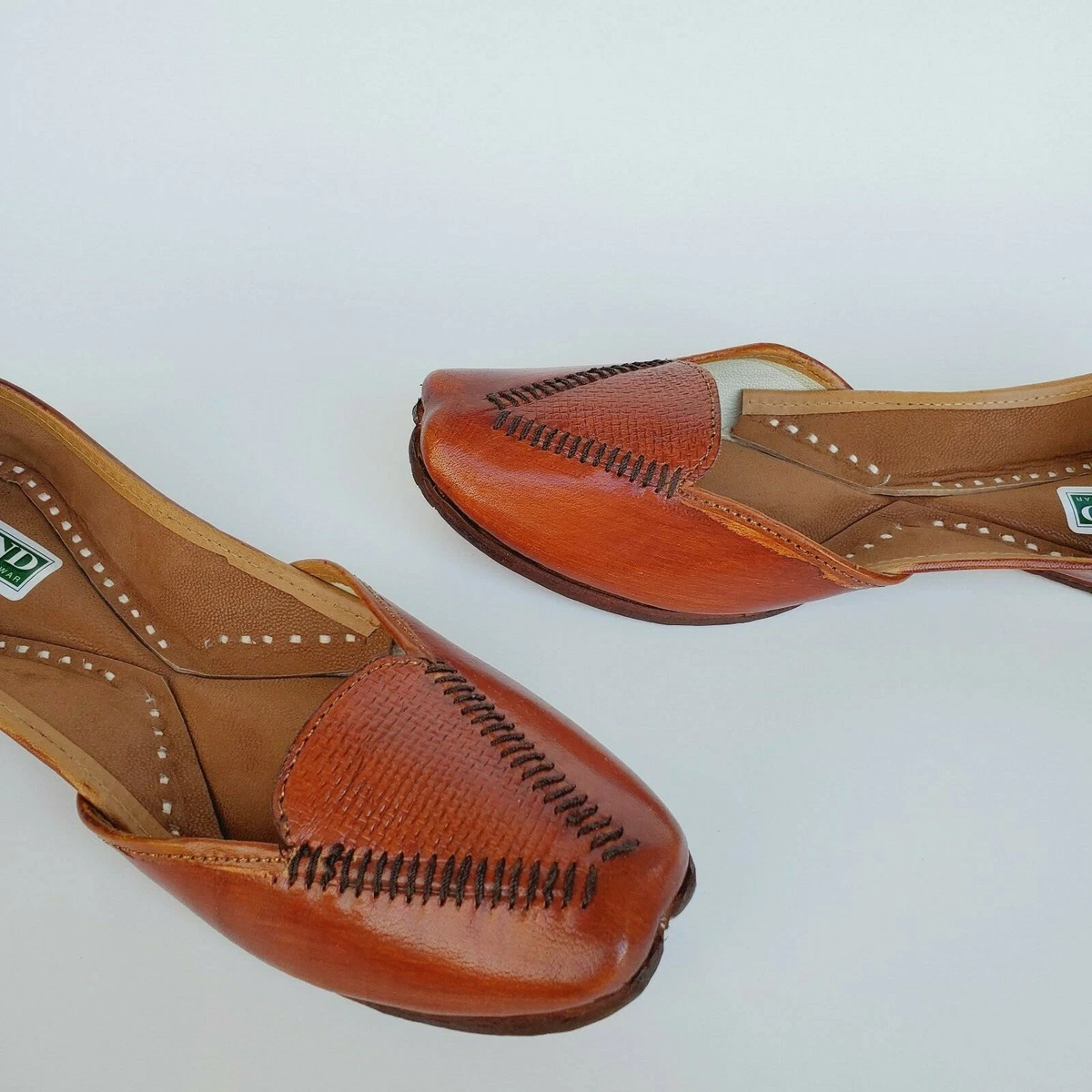 Leather mojari for womens cheap