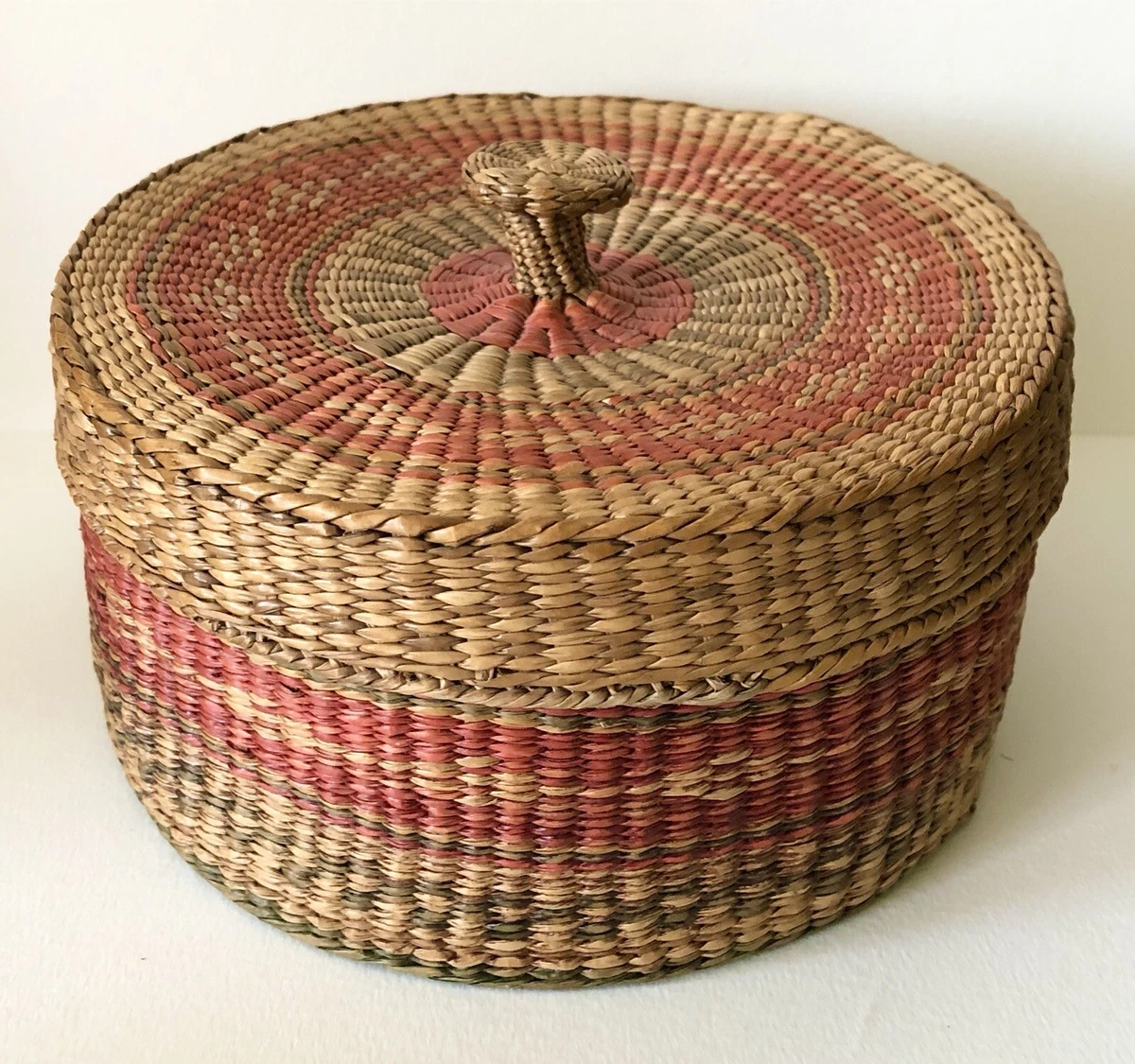 Antique Woven Baskets With Lid