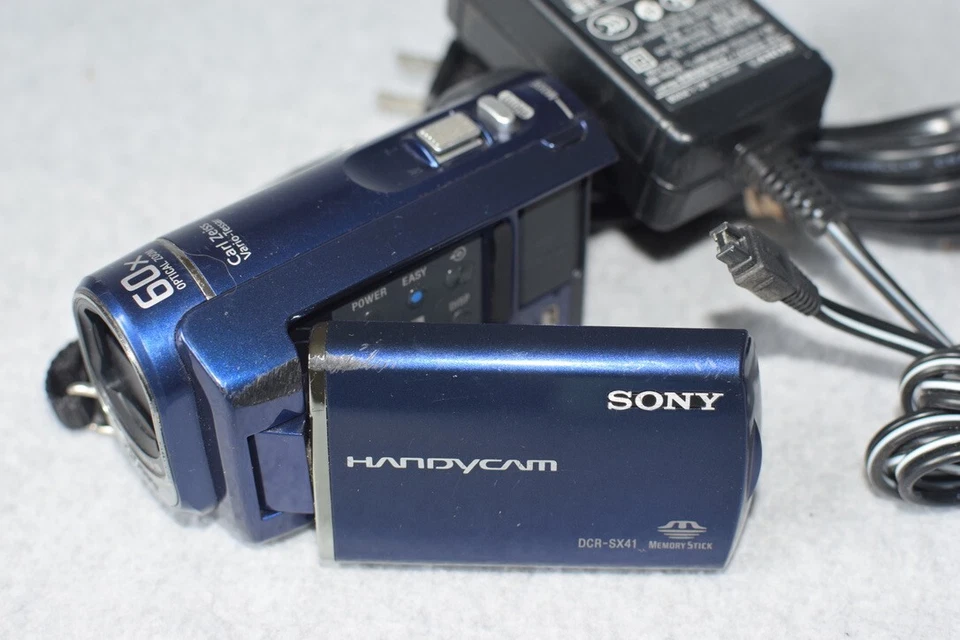 索尼 Handycam DCR-SX41 8GB 内置内存摄像机 60 倍变焦 带手提袋 — 第 2/4 张图片