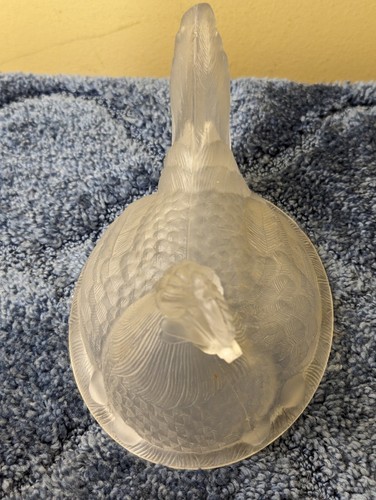 Hen on Nest Vintage Frosted Pressed Glass Chicken Hen Dish Lid Only Small Chip o - Picture 2 of 7