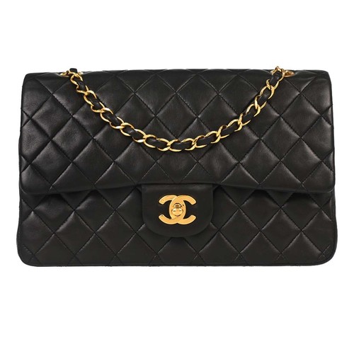 Chanel Black Lambskin Medium Classic Double Flap Shoulder Bag 197101